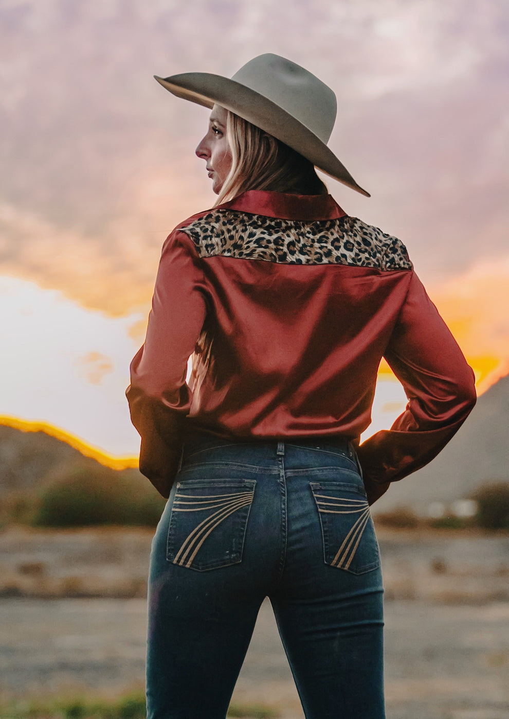 New! DUSTY LILAC SATIN PERFORMANCE RODEO SHIRT
