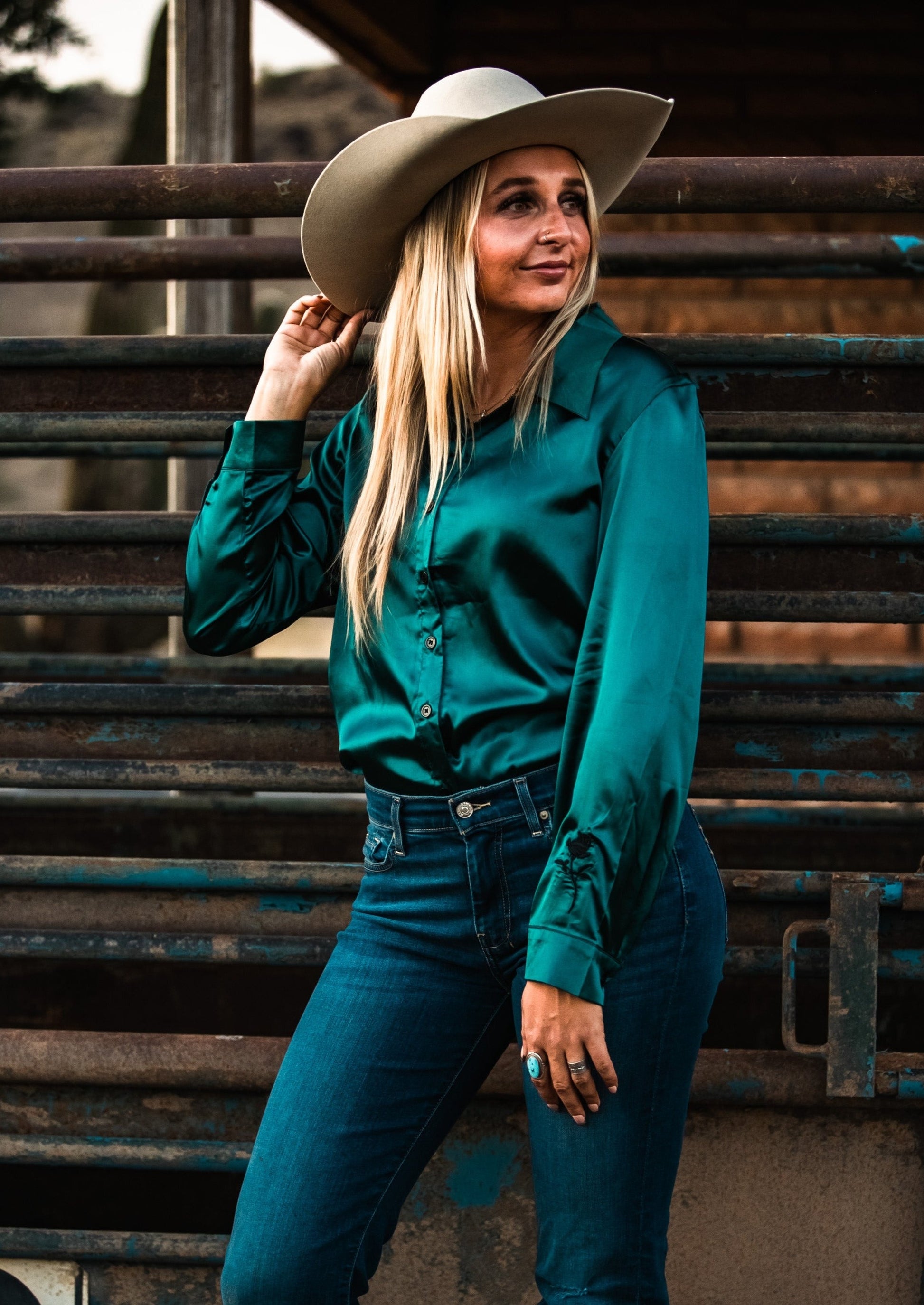 EMERALD SATIN RODEO SHIRT – Ivys Rose